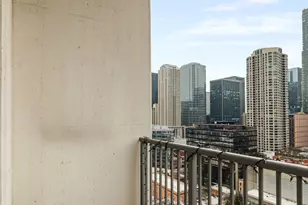 200 W Grand Ave, Chicago, IL 60654 - Photo 19