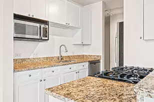 200 W Grand Ave, Chicago, IL 60654 - Photo 7