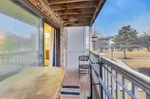 121 Gregory St, Aurora, IL 60504 - Photo 19