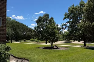 121 Gregory St, Aurora, IL 60504 - Photo 21