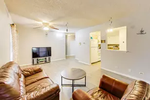 121 Gregory St, Aurora, IL 60504 - Photo 5