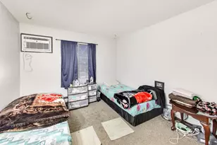 121 Gregory St, Aurora, IL 60504 - Photo 11