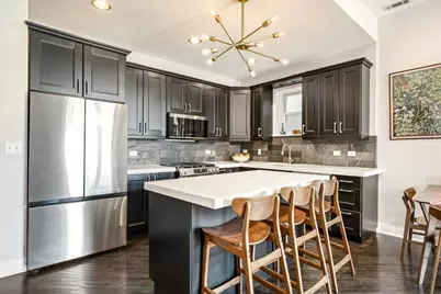 2527 W Chicago Avenue #2, Chicago, IL 60622 - Photo 11