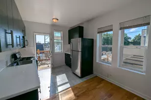 2347 N Drake Ave, Chicago, IL 60647 - Photo 15