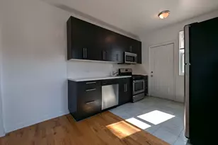 2347 N Drake Ave, Chicago, IL 60647 - Photo 11