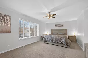 938 Mesa Dr, Elgin, IL 60123 - Photo 15