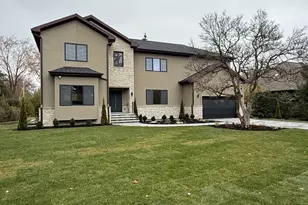 1744 Walnut Cir, Northbrook, IL 60062 - Photo 1