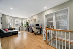 1330 W Roscoe St, Chicago, IL 60657 - Photo 13