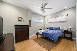 1330 W Roscoe St, Chicago, IL 60657 - Photo 11