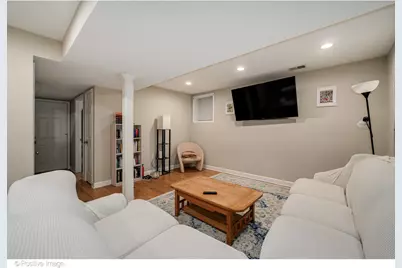 1330 W Roscoe Street, Chicago, IL 60657 - Photo 21