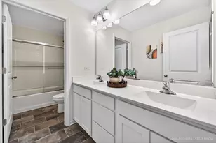 1571 Middleton Rd, Pingree Grove, IL 60140 - Photo 21