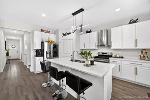 1571 Middleton Rd, Pingree Grove, IL 60140 - Photo 7