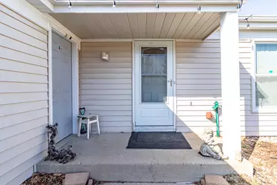 600 Thompson Boulevard, Buffalo Grove, IL 60089 - Photo 3