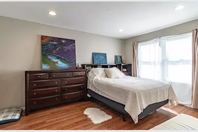 600 Thompson Boulevard, Buffalo Grove, IL 60089 - Photo 13