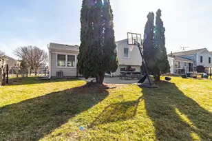 600 Thompson Blvd, Buffalo Grove, IL 60089 - Photo 27