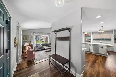 6515 Deerpath Court, Lisle, IL 60532 - Photo 5