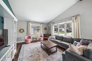 6515 Deerpath Ct, Lisle, IL 60532 - Photo 7