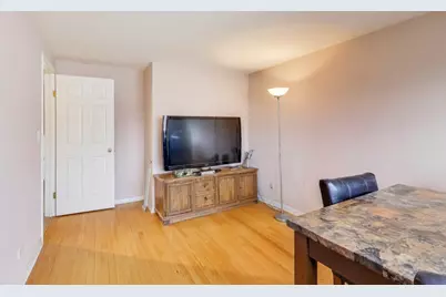 725 Elizabeth Lane, Des Plaines, IL 60016 - Photo 17