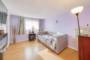 725 Elizabeth Ln, Des Plaines, IL 60016 - Photo 15