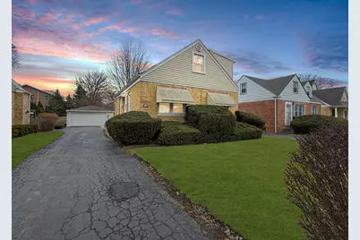 519 N Elm Street, Mount Prospect, IL 60056 - Photo 1