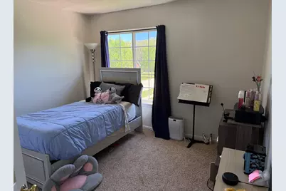 543 Sparrow Court, Lindenhurst, IL 60046 - Photo 13