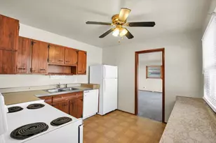 275 Wayside Ave, Decatur, IL 62521 - Photo 9