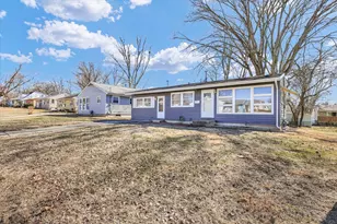 275 Wayside Ave, Decatur, IL 62521 - Photo 3