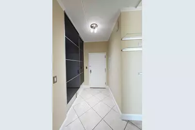 9078 W Heathwood Drive #1M, Niles, IL 60714 - Photo 3