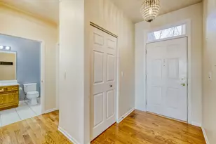 2278 Meadowcroft Ln, Grayslake, IL 60030 - Photo 3