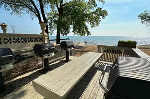 1205 W Sherwin Ave, Chicago, IL 60626 - Photo 33