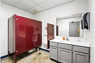 1S280 Summit Avenue #A, Oakbrook Terrace, IL 60181 - Photo 21