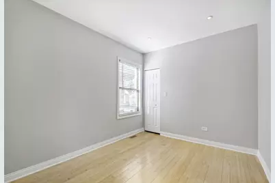 5635 W Patterson Avenue, Chicago, IL 60634 - Photo 13