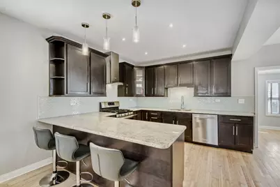 5635 W Patterson Avenue, Chicago, IL 60634 - Photo 7