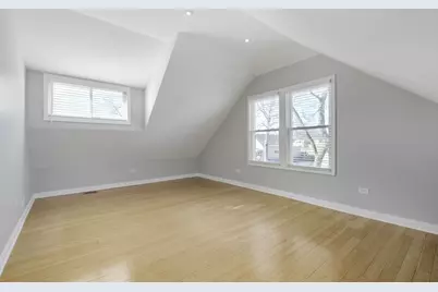 5635 W Patterson Avenue, Chicago, IL 60634 - Photo 15