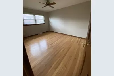 [Address not provided], Darien, IL 60561 - Photo 9