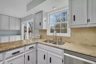 22506 S Queens Ct, Joliet, IL 60404 - Photo 11