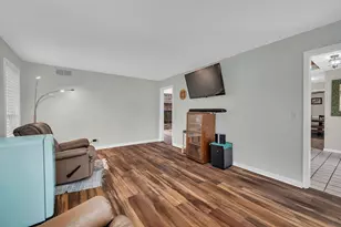 22506 S Queens Ct, Joliet, IL 60404 - Photo 5