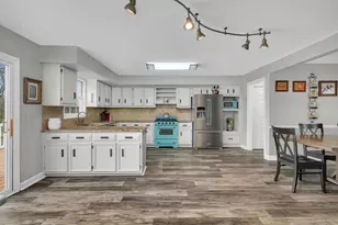 22506 S Queens Ct, Joliet, IL 60404 - Photo 9