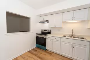 837 S Dwyer Ave, Arlington Heights, IL 60005 - Photo 9