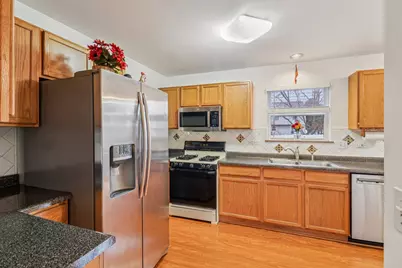 2070 Foxtail Drive, Aurora, IL 60504 - Photo 9