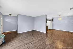 123 Brewster Ct, Bloomingdale, IL 60108 - Photo 9