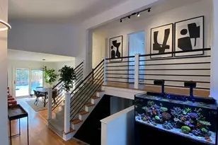 7258 N Crawford Ave, Lincolnwood, IL 60712 - Photo 3