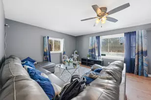 1773 E 158th St, South Holland, IL 60473 - Photo 9