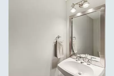 3137 N Spaulding Avenue, Chicago, IL 60618 - Photo 11