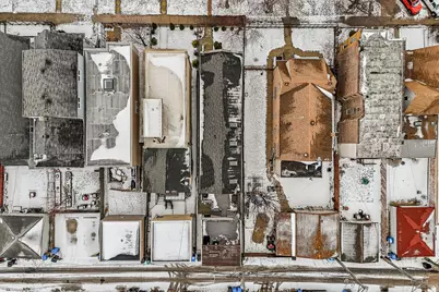 3137 N Spaulding Avenue, Chicago, IL 60618 - Photo 39