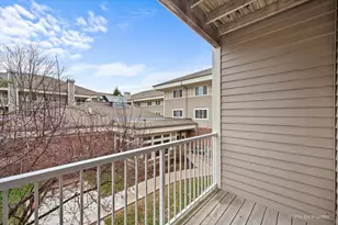 605 Barrington Ave, East Dundee, IL 60118 - Photo 17