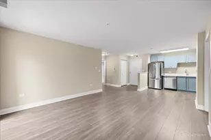 605 Barrington Ave, East Dundee, IL 60118 - Photo 5