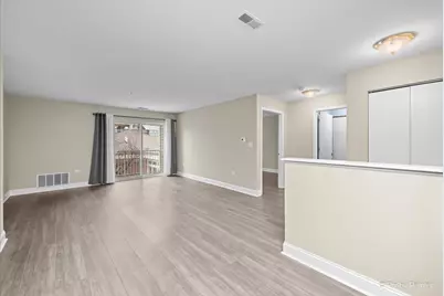 605 Barrington Avenue #222, East Dundee, IL 60118 - Photo 7