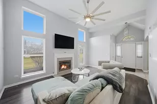 259 Millers Crossing, Itasca, IL 60143 - Photo 5