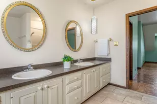 231 Bartram Rd, Riverside, IL 60546 - Photo 23